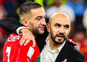 الركراكي يوضح لزياش: الاستبعاد بسبب الجاهزية وليس التدوينات
