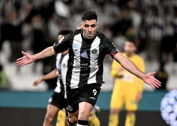 حمد الله يواصل التألق ويصبح الأكثر تسجيلاً للهاتريك في تاريخ الدوري السعودي