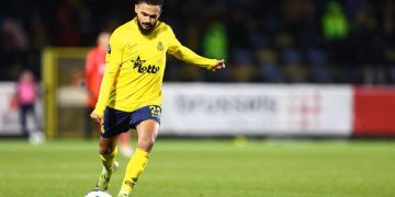 الإعلام البلجيكي يثني على بوفال ويتوقع عودته للمنتخب المغربي