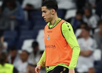 إصابة نايف أكرد تجبره على مغادرة مواجهة ريال مدريد