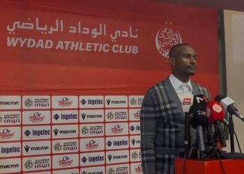موكوينا بعد التعادل في الديربي: لن أغادر الوداد من الباب الخلفي
