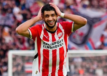إسماعيل الصيباري يفتتح التسجيل لآيندهوفن في الدوري الهولندي