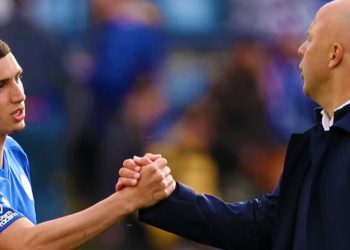 آرني سلوت يشيد ببلال الخنوس بعد مباراة الأمس: “أنت لاعب ممتاز”