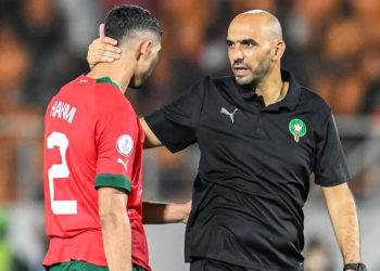 الركراكي: حكيمي قائدنا في “كان المغرب” ومن المرشحين للكرة الذهبية