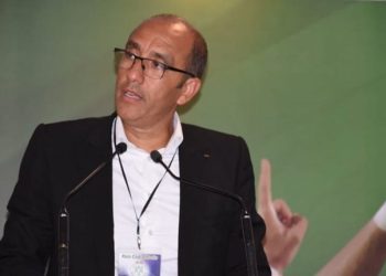 جواد الزيات يواصل تحركاته.. لائحة انتخابية بطموح جديد لقيادة الرجاء