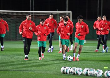 الأسود يستعدون لتونس والبنين وحصة تدريبية مفتوحة أمام الإعلام في فاس