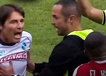 كونتي يثور غضبًا على أيوب الكعبي بعد تدخل قوي على رحماني في ودية نابولي وأولمبياكوس