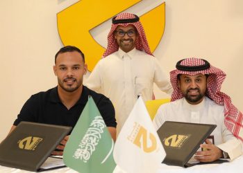الحزم السعودي يضم المغربي عبد المنعم بوطويل لتعزيز دفاعه