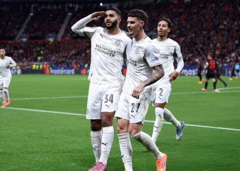 الصيباري ينقذ آيندهوفن بهدف التعادل أمام باير ليفركوزن في دوري الأبطال