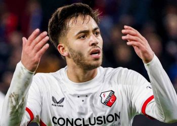 الكرواني يتألق بتمريرتين حاسمتين في فوز أوتريخت على أياكس بالدوري الهولندي