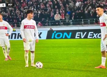 الخنوس يقود شتوتغارت للفوز على فاينورد بثنائية في الدوري الأوروبي
