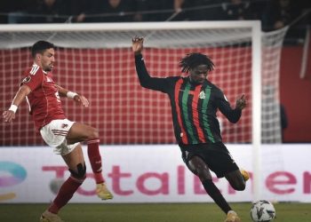 الجيش الملكي يتعادل مع الأهلي المصري في مباراة مثيرة بدوري أبطال أفريقيا