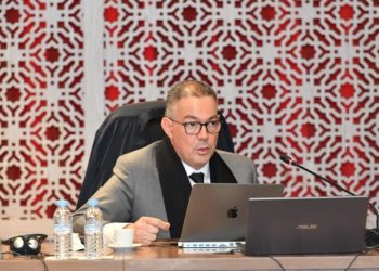 لقجع يعرض تحضيرات المغرب لكأس إفريقيا أمام السفراء الأفارقة