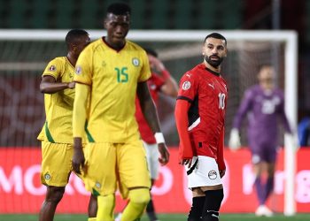 صلاح يقود مصر لفوز قاتل على زيمبابوي في افتتاح مشوارها بكأس أمم إفريقيا