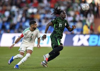 نيجيريا تُقصي الجزائر وتواجه المغرب في نصف نهائي كأس إفريقيا
