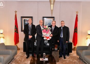 الجيش الملكي يستقبل بعثة شبيبة القبائل بمطار الرباط–سلا