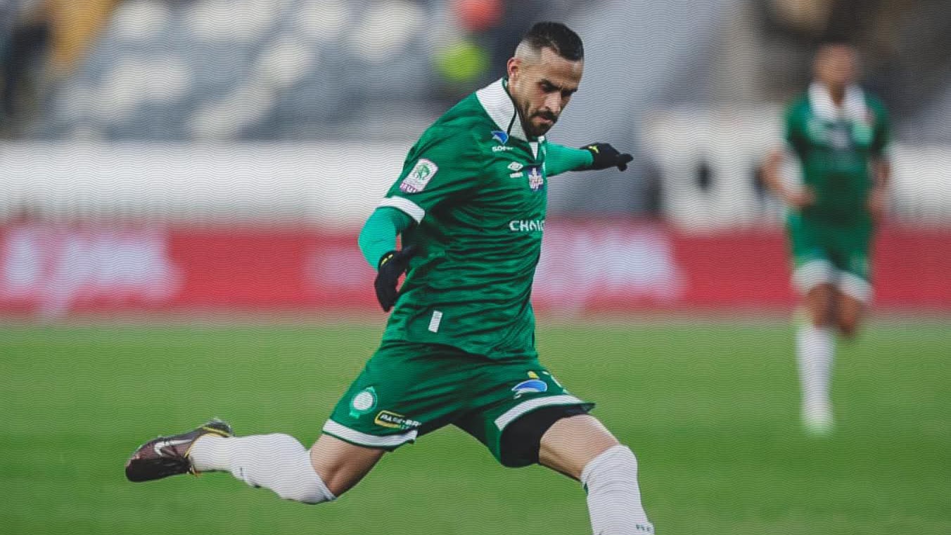 الرجاء يكتفي بالتعادل أمام اتحاد يعقوب المنصور ويصعد إلى المركز الثالث