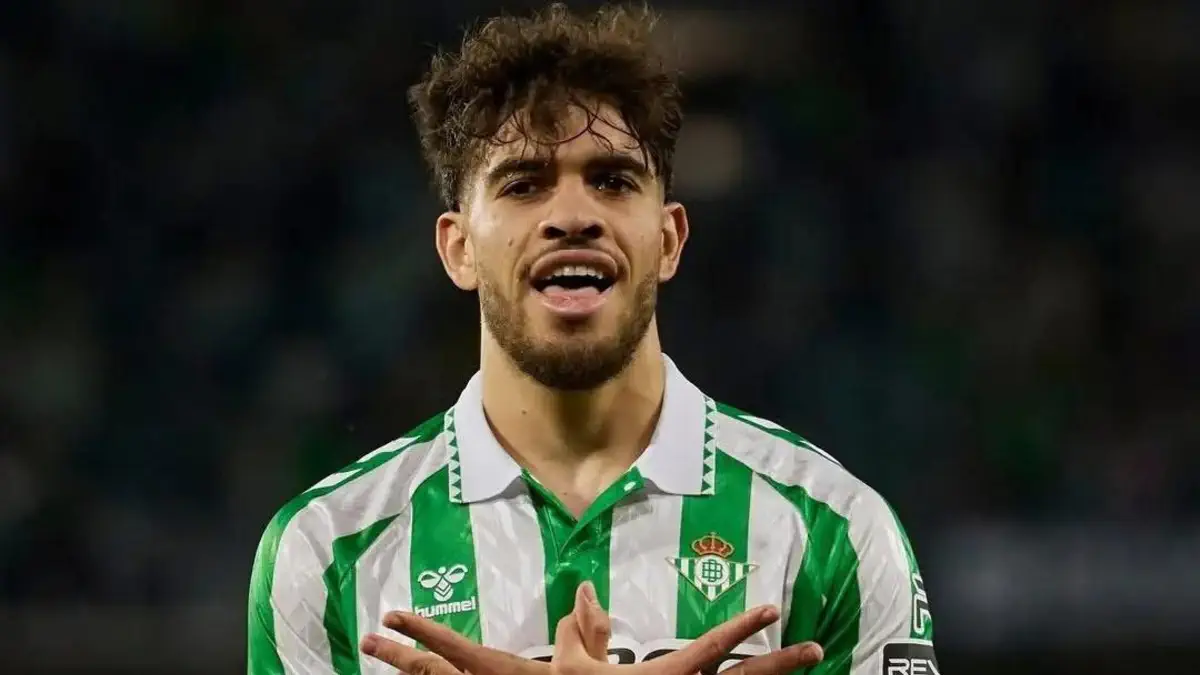 الزلزولي يتألق أوروبياً ويخطف مكاناً في التشكيلة المثالية