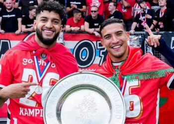 ثلاثي مغربي يتوج مع آيندهوفن بلقب الدوري الهولندي للمرة الـ27