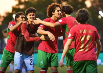 أشبال الأطلس يعبرون إلى ربع النهائي بفوز مثير على مصر