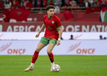 العيناوي: حلم المونديال تحقق.. وفخور بحمل قميص المغرب