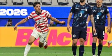 الولايات المتحدة تدشن مشوارها المونديالي برباعية في شباك باراغواي