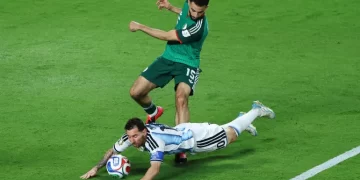 ميسي يقود الأرجنتين لاكتساح الجزائر بثلاثية في المونديال