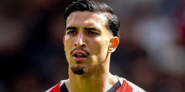 أيندهوفن يفتح الباب أمام رحيل صهيب دريوش وسيلتا فيغو يترقب