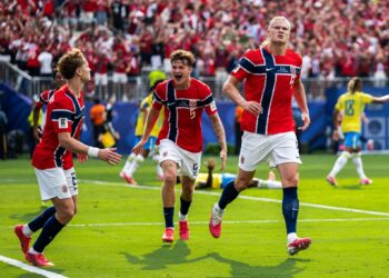 النرويج تُقصي البرازيل وتبلغ ربع نهائي كأس العالم بثنائية هالاند