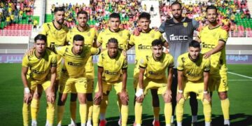 المغرب الفاسي يُتوج بطلاً للدوري الاحترافي ويُنهي انتظارًا دام 41 عامًا