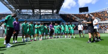 المنتخب المغربي يدشن تحضيراته في هيوستن استعدادًا لمواجهة كندا في ثمن نهائي المونديال