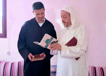 جمال السلامي يزور مدرسة تازروالت العتيقة بعد نهاية تجربته مع المنتخب الأردني
