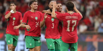 المغرب يتجاوز الغابون بثنائية في مستهل التصفيات