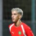 الزابيري: «فالمنتخب ما كاتحسش براسك صغير.. والدراري الكبار كايعاونُوك»