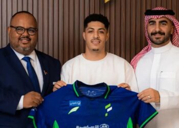 الفتح السعودي يقدم رسمياً لاعبه المغربي الجديد حسام الصادق