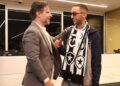 حكيم زياش يصل إلى ريو وسط استقبال جماهيري كبير من أنصار بوتافوغو
