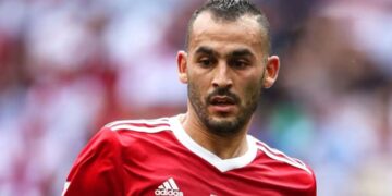 خالد بوطيب يعلن اعتزاله كرة القدم بعد مسيرة توجها بالمونديال