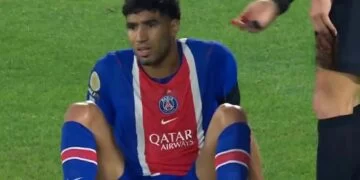 إصابة مقلقة تُجبر حكيمي على مغادرة مباراة باريس سان جيرمان وبريست