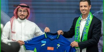 رسميا.. الفتح السعودي يقدم مدربه المغربي الجديد جمال السلامي