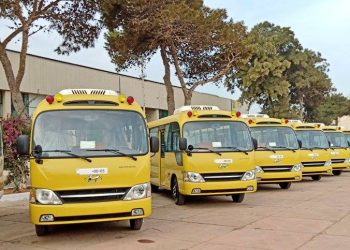 الشوباني يجند 150 حافلة لنقل تلاميذ إلى الرباط دون ترخيص