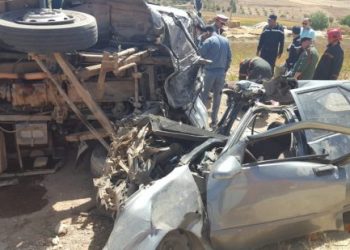 وفاة 4 أشخاص من عائلة واحدة في حادثة سير