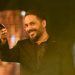 رامي عياش يؤدي أغنية “الله الوطن الملك” ويتغنى بعراقة المغرب بموازين