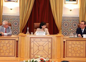 خبير صيني يسلط الضوء على مفاتيح النمو الاقتصادي في بلاده