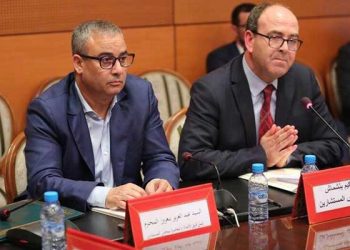 بنشماش يعفي بنعزوز من رئاسة الفريق البرلماني