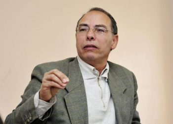 منجيب ينتهك التاريخ بخصوص العفو عن معتقلي الحراك