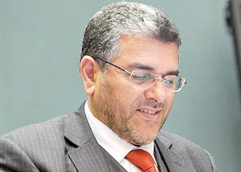 الرميد يعزي في وفاة محمد مرسي خارج الأعراف