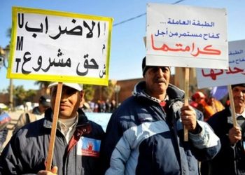 قانون الإضراب يفجر الصراع بين النقابات والحكومة