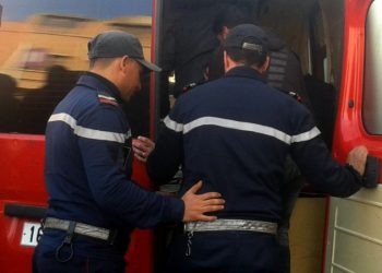 رئيس جماعة يقتل شخصاً