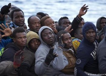 مفوضية شؤون اللاجئين تدعو الحكومات الأوروبية لاستقبال أكثر من 500 مهاجر