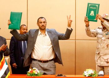 توقيع اتفاق المرحلة الإنتقالية بالسودان